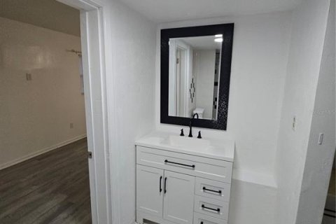 Villa ou maison à louer à Clearwater, Floride: 3 chambres, 121.05 m2 № 2349445 - photo 10