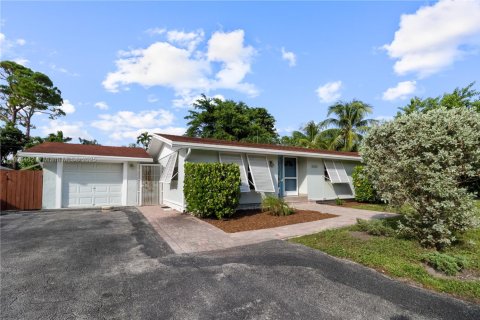 Casa en venta en Delray Beach, Florida, 3 dormitorios, 114.83 m2 № 1952144 - foto 1