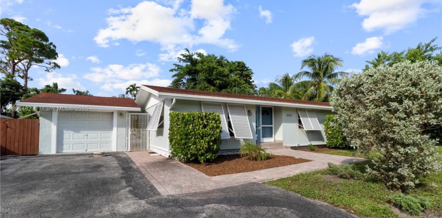 Casa en Delray Beach, Florida 3 dormitorios, 114.83 m2 № 1952144