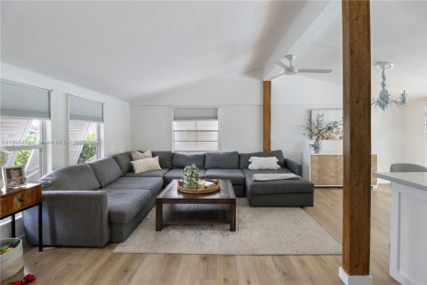 Casa en venta en Delray Beach, Florida, 3 dormitorios, 114.83 m2 № 1952144 - foto 2