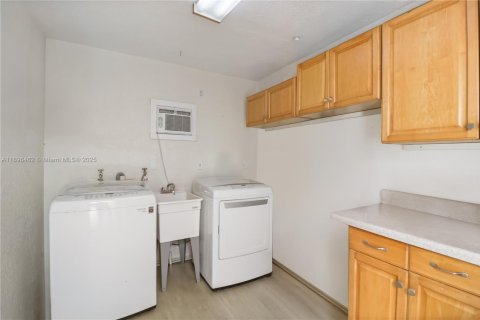 Casa en venta en Delray Beach, Florida, 3 dormitorios, 114.83 m2 № 1952144 - foto 21