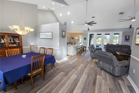 House in Ocala, Florida 4 bedrooms, 243.31 sq.m. № 2151211 - photo 7