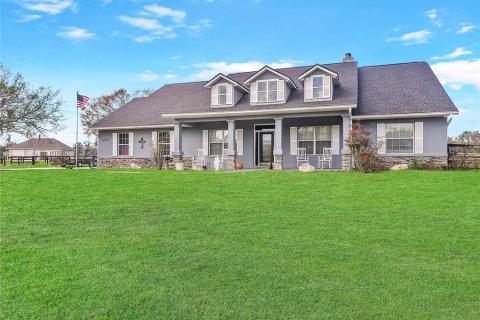 House in Ocala, Florida 4 bedrooms, 243.31 sq.m. № 2151211 - photo 4