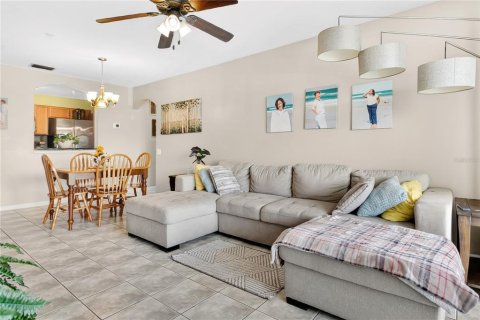 Condo in Orlando, Florida, 3 bedrooms № 2409814 - photo 5