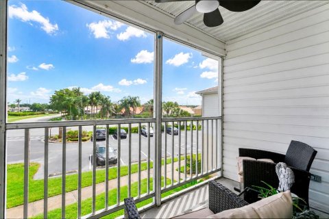 Condo in Orlando, Florida, 3 bedrooms № 2409814 - photo 22