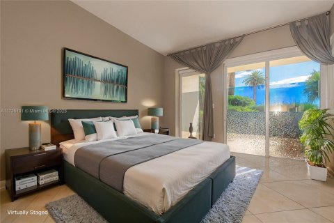 Condo in Miami, Florida, 1 bedroom  № 1763369 - photo 3