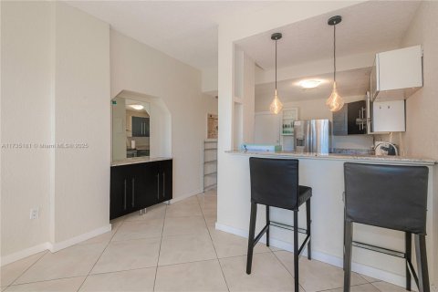 Condo in Miami, Florida, 1 bedroom  № 1763369 - photo 28
