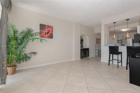 Condo in Miami, Florida, 1 bedroom  № 1763369 - photo 15