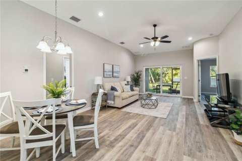 Casa en venta en North Port, Florida, 3 dormitorios, 139.26 m2 № 2203686 - foto 9