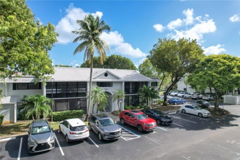 Купить кондоминиум в Майами, Флорида 2 спальни, 93.65м2, № 1971316 - фото 24