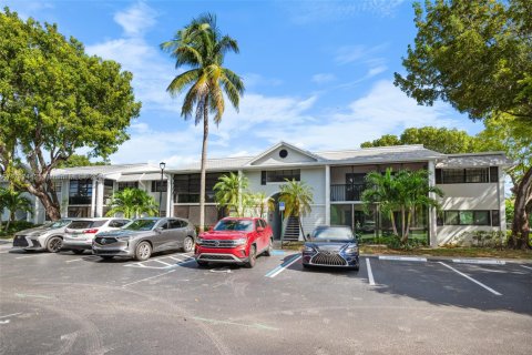 Купить кондоминиум в Майами, Флорида 2 спальни, 93.65м2, № 1971316 - фото 2