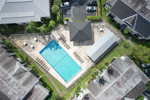 Купить кондоминиум в Майами, Флорида 2 спальни, 93.65м2, № 1971316 - фото 28