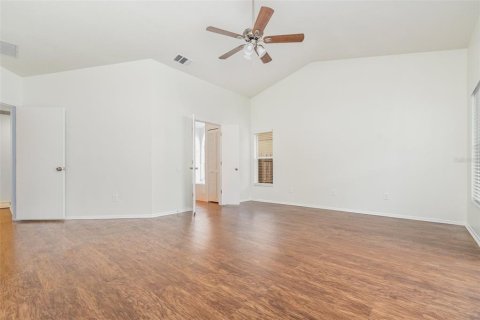 Casa en venta en Apopka, Florida, 4 dormitorios, 257.43 m2 № 1904542 - foto 8