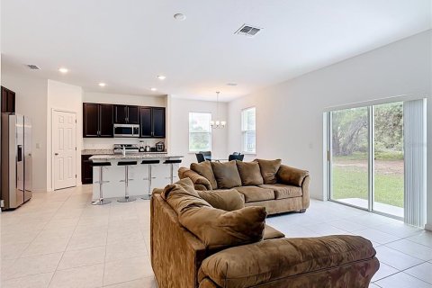 Villa ou maison à vendre à Poinciana, Floride: 4 chambres, 167.32 m2 № 2105172 - photo 12