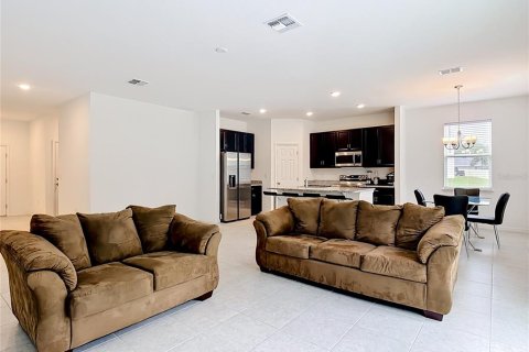 Villa ou maison à vendre à Poinciana, Floride: 4 chambres, 167.32 m2 № 2105172 - photo 11