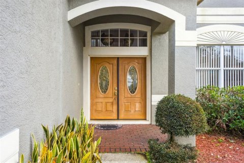 House in Tampa, Florida 5 bedrooms, 365.38 sq.m. № 2111123 - photo 5