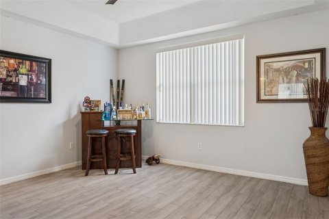 House in Tampa, Florida 5 bedrooms, 365.38 sq.m. № 2111123 - photo 10