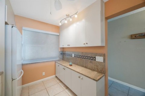 Condominio en venta en Saint Petersburg, Florida, 2 dormitorios, 82.68 m2 № 1850103 - foto 10