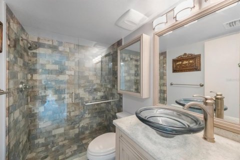 Condominio en venta en Saint Petersburg, Florida, 2 dormitorios, 82.68 m2 № 1850103 - foto 28