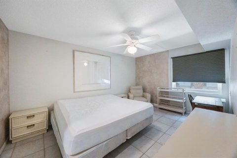 Condominio en venta en Saint Petersburg, Florida, 2 dormitorios, 82.68 m2 № 1850103 - foto 20