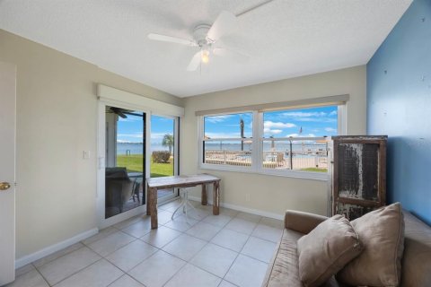 Condominio en venta en Saint Petersburg, Florida, 2 dormitorios, 82.68 m2 № 1850103 - foto 26
