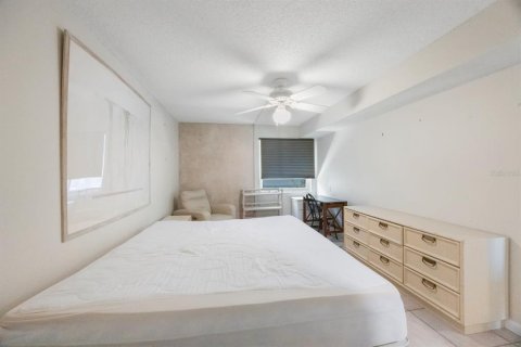 Condominio en venta en Saint Petersburg, Florida, 2 dormitorios, 82.68 m2 № 1850103 - foto 22
