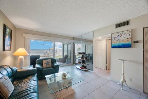 Condominio en venta en Saint Petersburg, Florida, 2 dormitorios, 82.68 m2 № 1850103 - foto 18