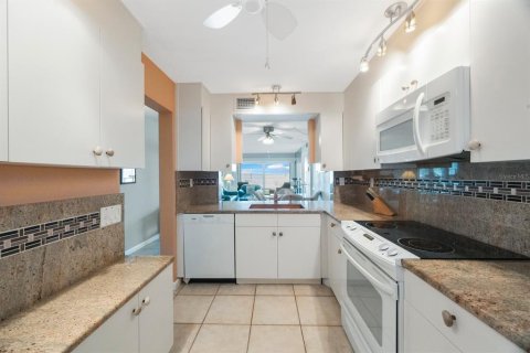 Condominio en venta en Saint Petersburg, Florida, 2 dormitorios, 82.68 m2 № 1850103 - foto 9