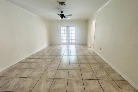 House in Lakeland, Florida 4 bedrooms, 181.62 sq.m. № 1818823 - photo 4