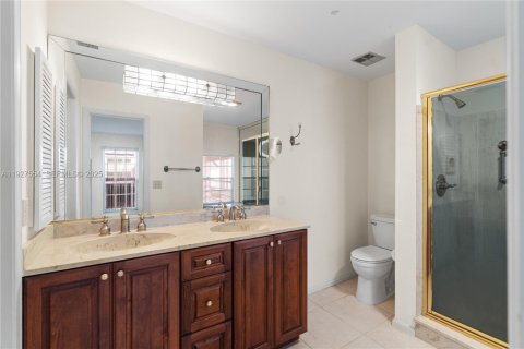 Townhouse in Hillsboro Beach, Florida 3 bedrooms, 150.32 sq.m. № 1988317 - photo 29