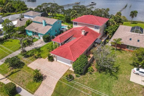 House in Daytona Beach, Florida 4 bedrooms, 360.09 sq.m. № 1833485 - photo 7