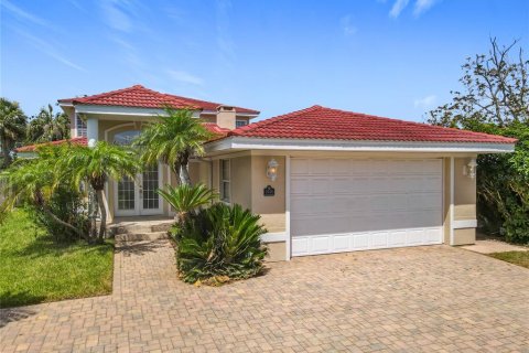 House in Daytona Beach, Florida 4 bedrooms, 360.09 sq.m. № 1833485 - photo 9