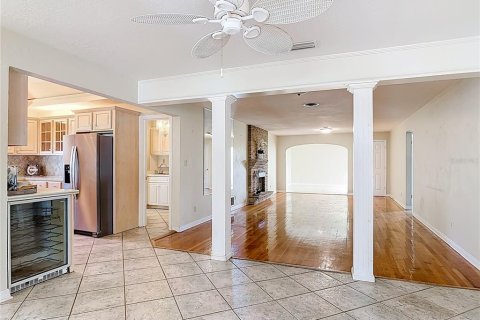 House in Daytona Beach, Florida 4 bedrooms, 360.09 sq.m. № 1833485 - photo 21