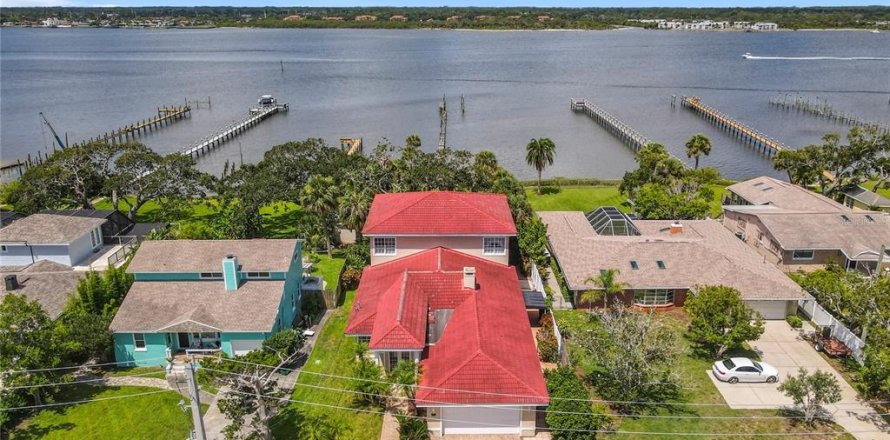Villa ou maison à Daytona Beach, Floride 4 chambres, 360.09 m2 № 1833485