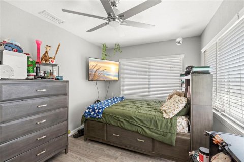 Casa en venta en Saint Petersburg, Florida, 3 dormitorios, 124.67 m2 № 2217043 - foto 28