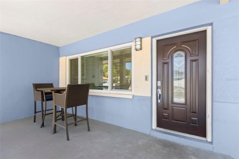 Casa en venta en Saint Petersburg, Florida, 3 dormitorios, 124.67 m2 № 2217043 - foto 5
