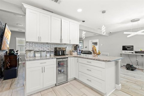 Casa en venta en Saint Petersburg, Florida, 3 dormitorios, 124.67 m2 № 2217043 - foto 13
