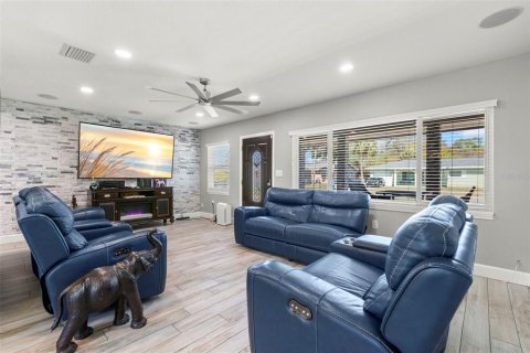 Casa en venta en Saint Petersburg, Florida, 3 dormitorios, 124.67 m2 № 2217043 - foto 6