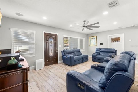 Casa en venta en Saint Petersburg, Florida, 3 dormitorios, 124.67 m2 № 2217043 - foto 7