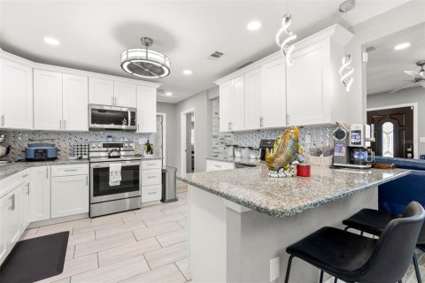 Casa en venta en Saint Petersburg, Florida, 3 dormitorios, 124.67 m2 № 2217043 - foto 10
