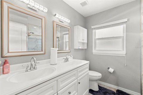 Casa en venta en Saint Petersburg, Florida, 3 dormitorios, 124.67 m2 № 2217043 - foto 26