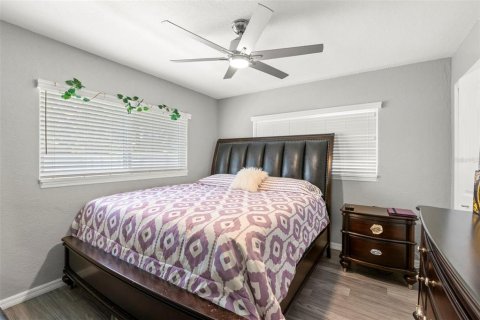 Casa en venta en Saint Petersburg, Florida, 3 dormitorios, 124.67 m2 № 2217043 - foto 24