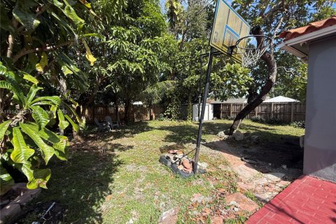 Купить виллу или дом в Майами, Флорида 4 спальни, 129.51м2, № 1969944 - фото 9