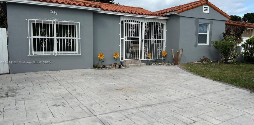 Дом в Майами, Флорида 4 спальни, 129.51м2 № 1969944