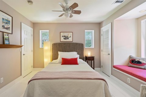 Villa ou maison à vendre à Vero Beach, Floride: 4 chambres, 315.59 m2 № 2146265 - photo 17