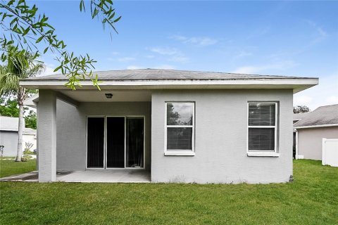 House in New Port Richey, Florida 3 bedrooms, 105.54 sq.m. № 1899118 - photo 14