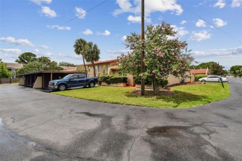 Condo in Largo, Florida, 2 bedrooms  № 1837948 - photo 20