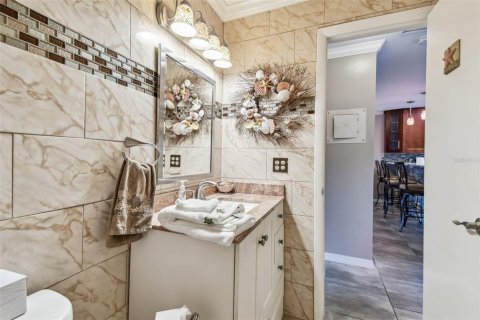 Condo in Largo, Florida, 2 bedrooms  № 1837948 - photo 16