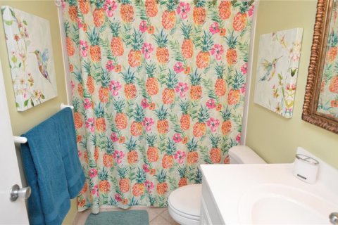 Condo in Largo, Florida, 1 bedroom  № 2196466 - photo 25