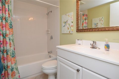 Condo in Largo, Florida, 1 bedroom  № 2196466 - photo 24